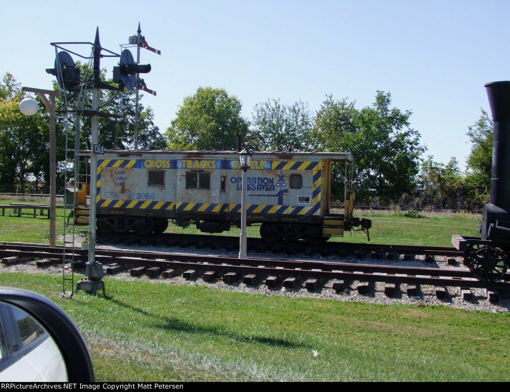 CSX 903966